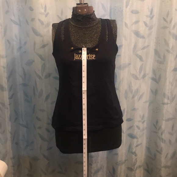 Jazzercise Athletic Top with Built-in shelf Bra - Picture 6 of 10